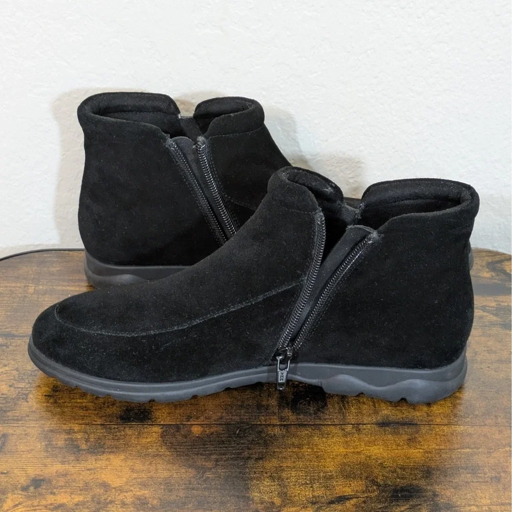 Vaneli Sport Leeta Black Suede Ankle‎ Boots Zip Booties Women's 6.5 M